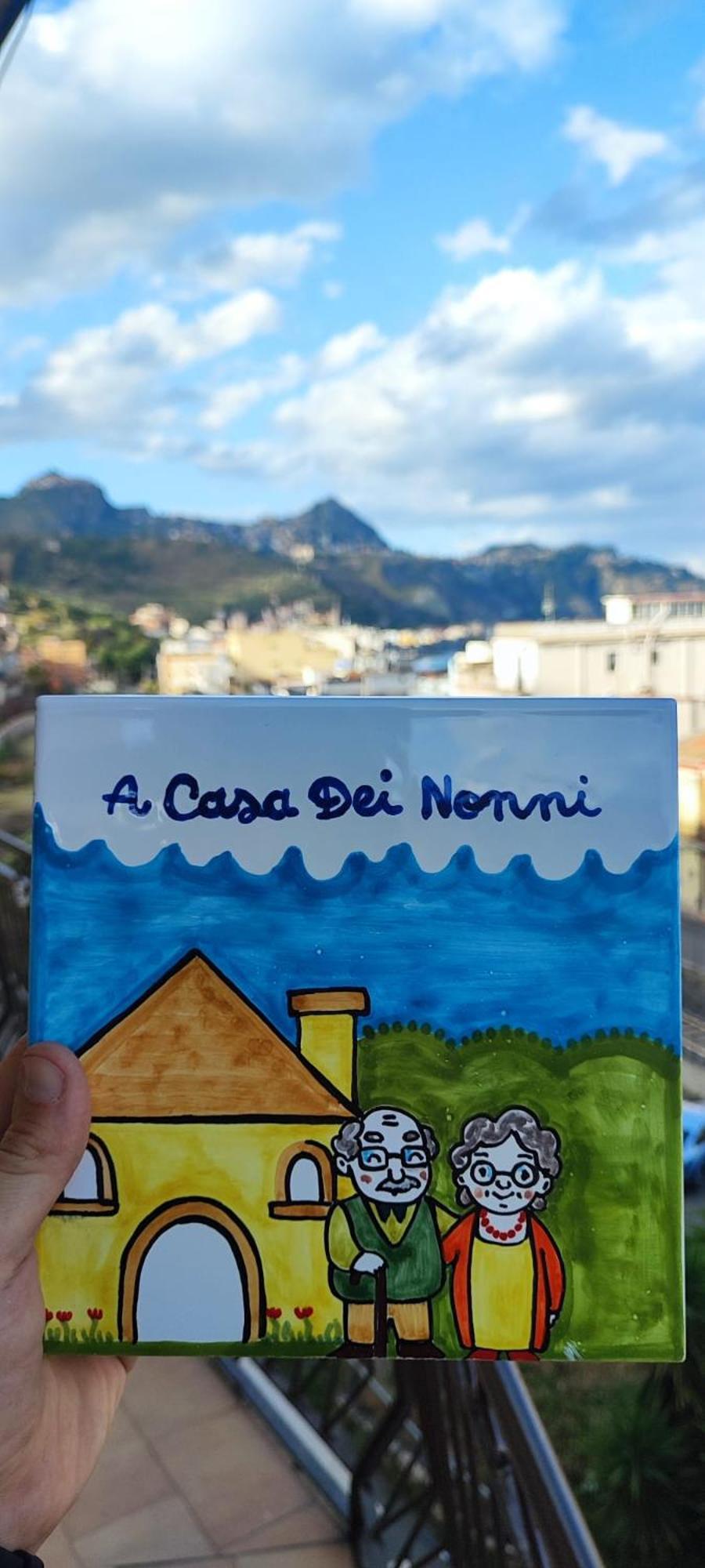 A Casa Dei Nonni Leilighet Giardini Naxos Eksteriør bilde
