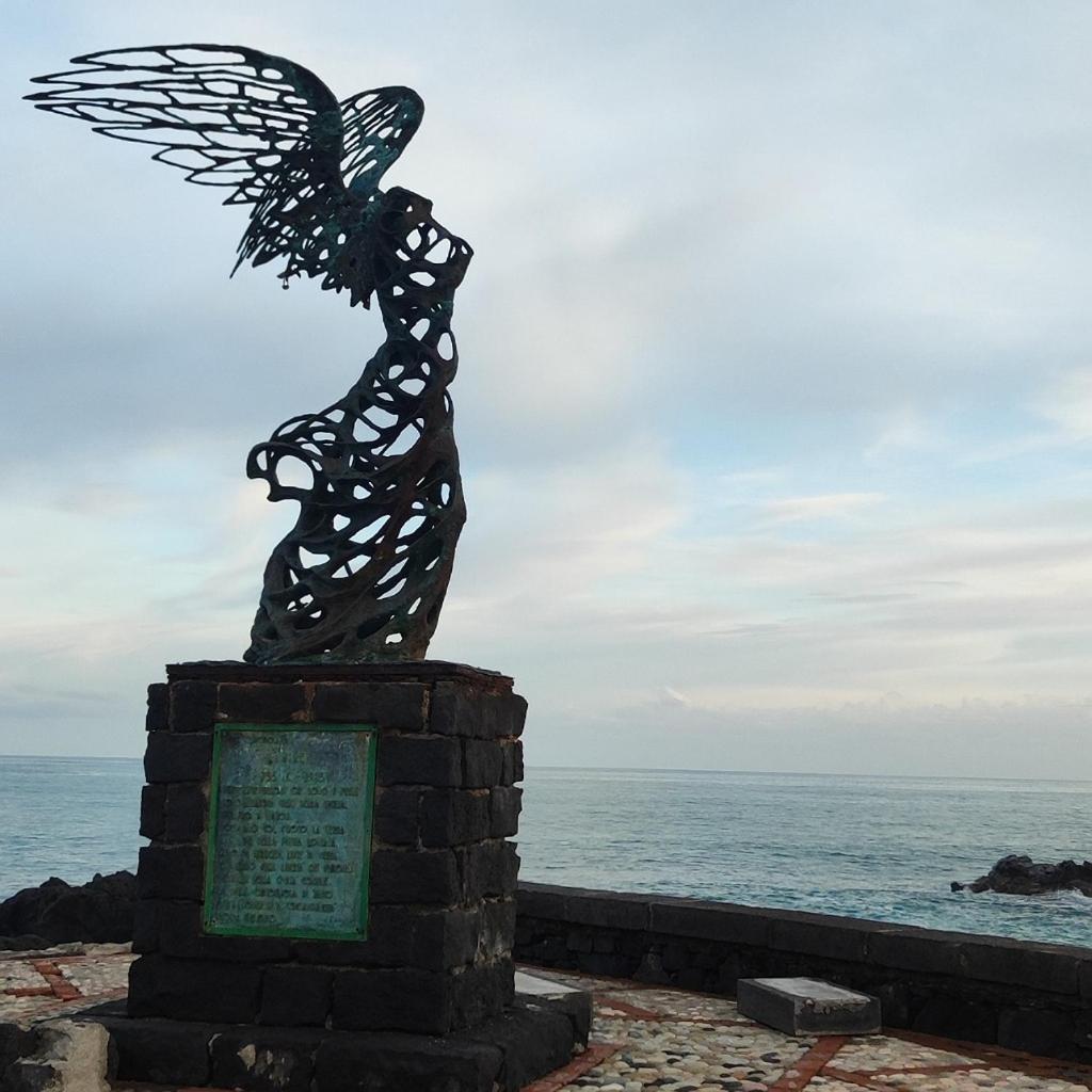 A Casa Dei Nonni Leilighet Giardini Naxos Eksteriør bilde